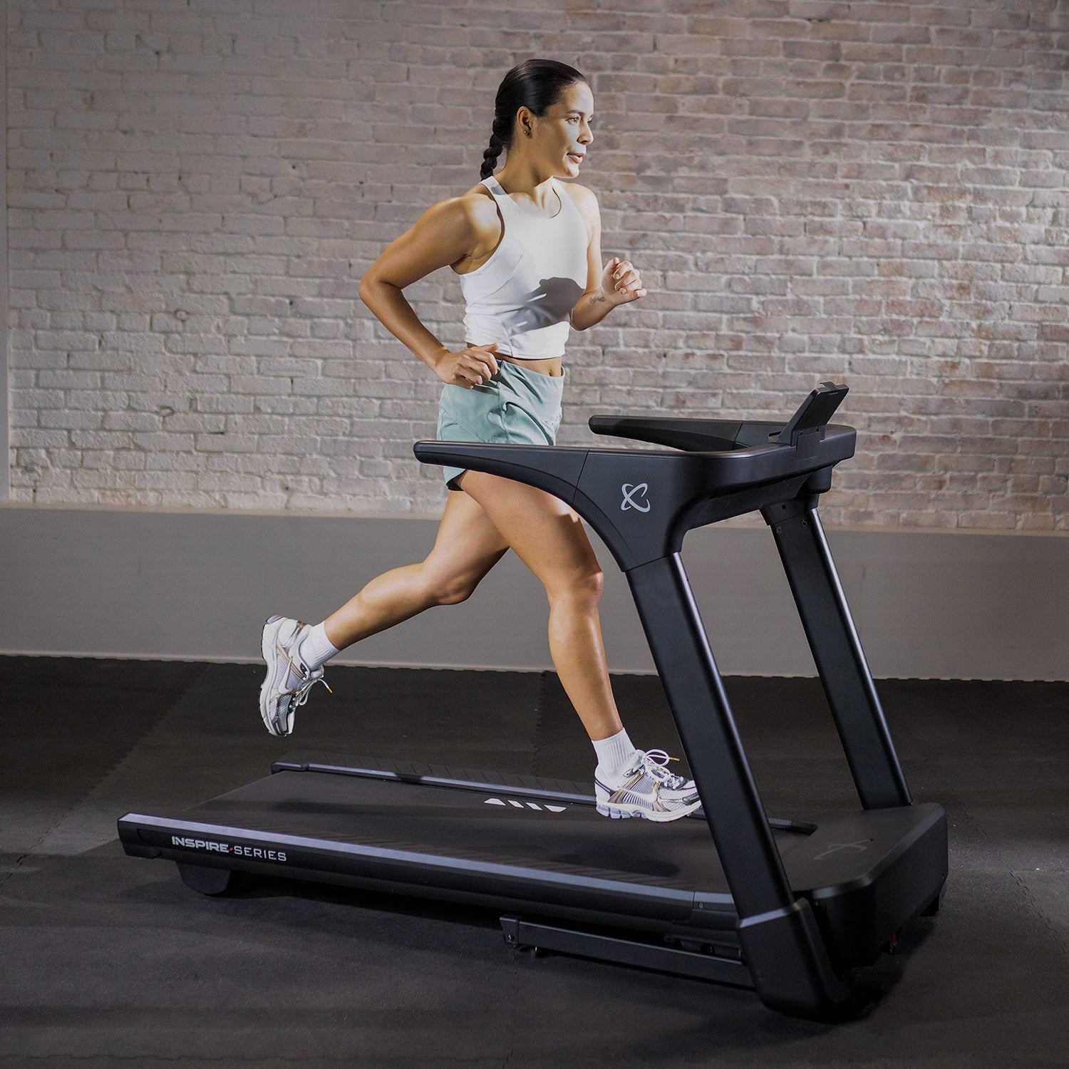 Inspire Series T4 Folding Treadmill - Centrcentrllc