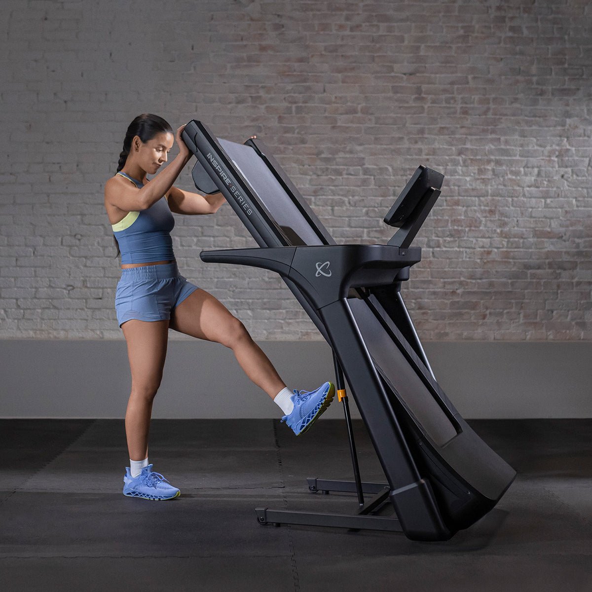 Inspire Series T5 Treadmill - Centrcentrllc